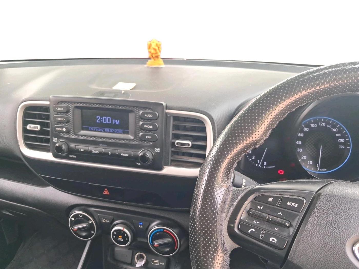 2022 Hyundai VENUE S 1.2, Petrol, Manual, 74,259 km, interior