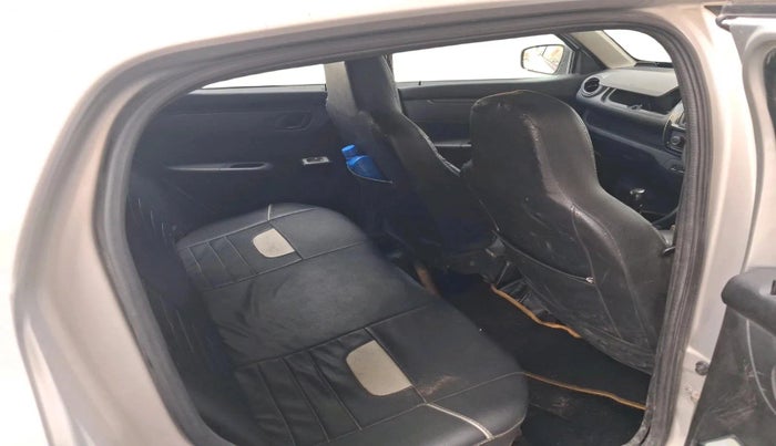 2017 Renault Kwid RXT 0.8, Petrol, Manual, 1,01,656 km, interior