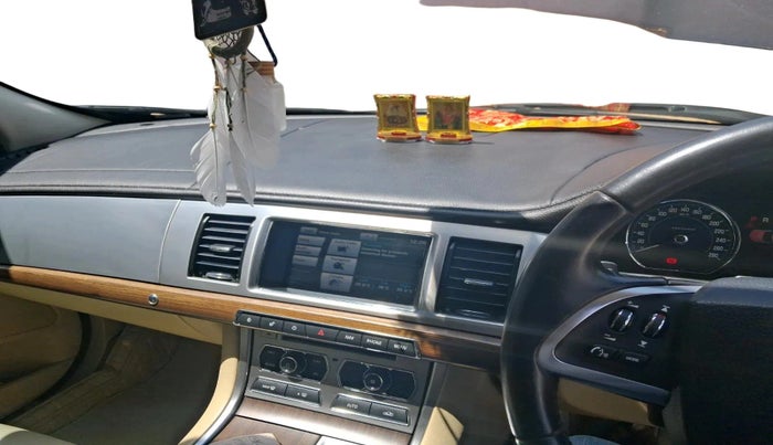 2015 Jaguar XF 2.2 DIESEL LUXURY, Diesel, Automatic, 40,559 km, interior