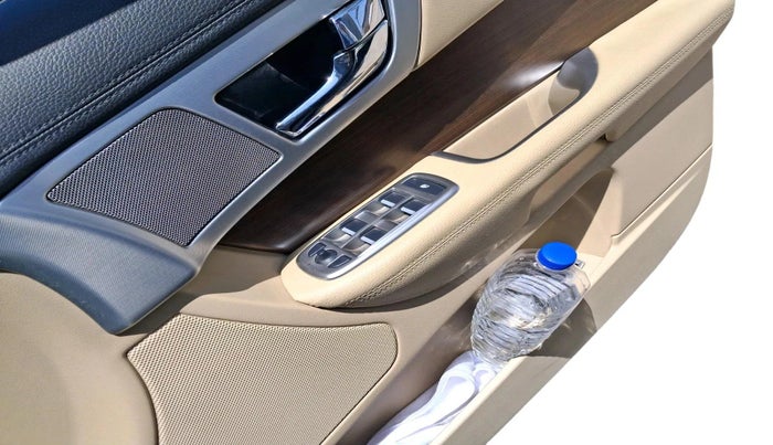 2015 Jaguar XF 2.2 DIESEL LUXURY, Diesel, Automatic, 40,559 km, interior