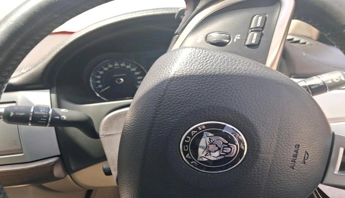 2015 Jaguar XF 2.2 DIESEL LUXURY, Diesel, Automatic, 40,559 km, interior