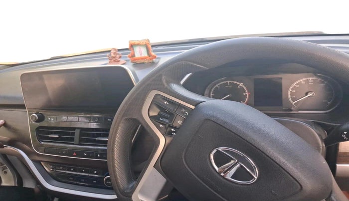 2021 Tata Harrier XT PLUS 2.0L KRYOTEC, Diesel, Manual, 1,35,486 km, interior