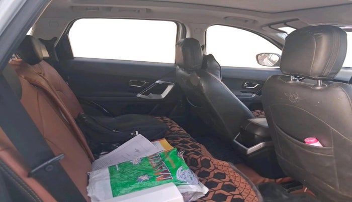 2021 Tata Harrier XT PLUS 2.0L KRYOTEC, Diesel, Manual, 1,35,486 km, interior