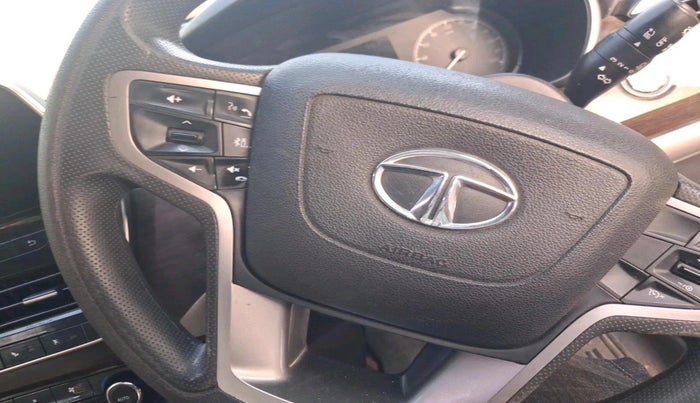 2021 Tata Harrier XT PLUS 2.0L KRYOTEC, Diesel, Manual, 1,35,486 km, interior