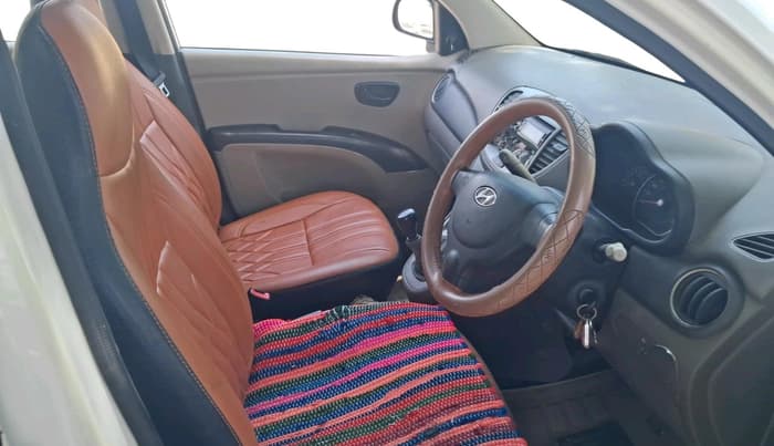2013 Hyundai i10 ERA 1.1, Petrol, Manual, 99,266 km, interior
