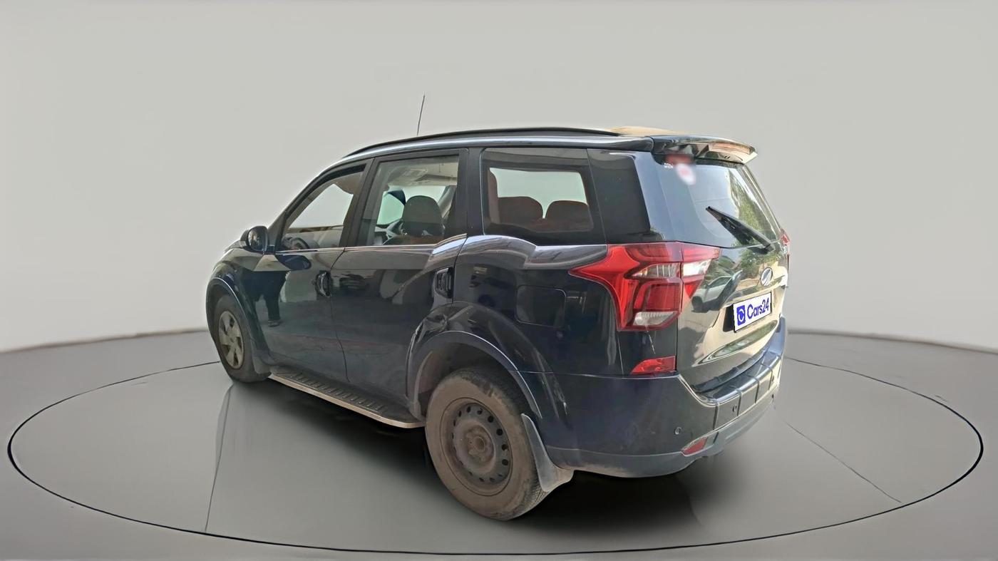 2020 Mahindra XUV500 W7, Diesel, Manual, 42,528 km, exterior