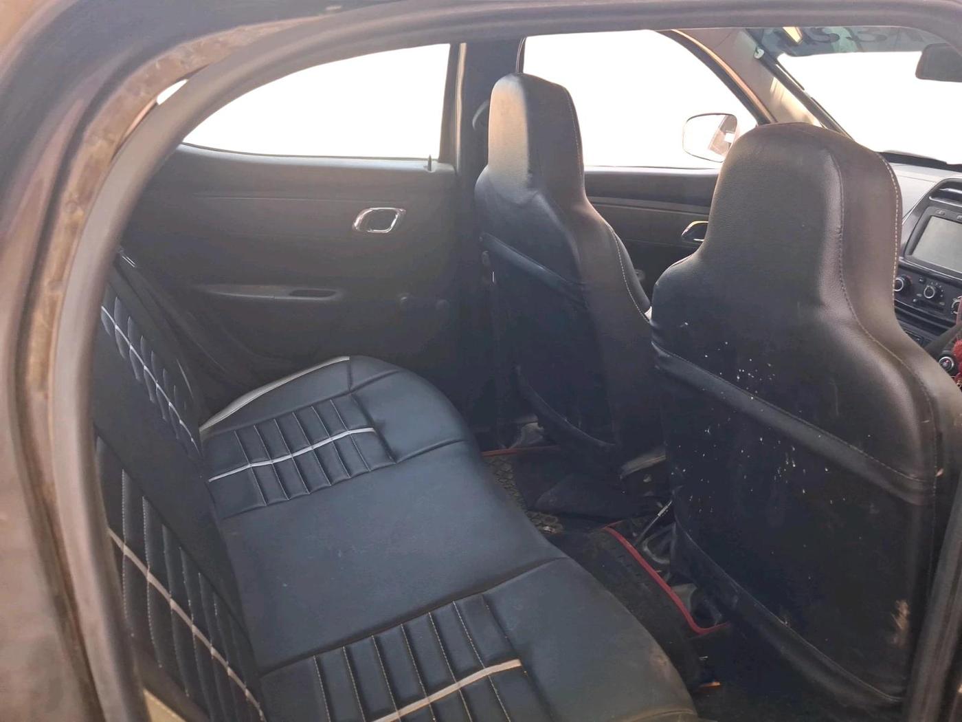 2018 Renault Kwid RXT 1.0 (O), CNG, Manual, 94,845 km, interior
