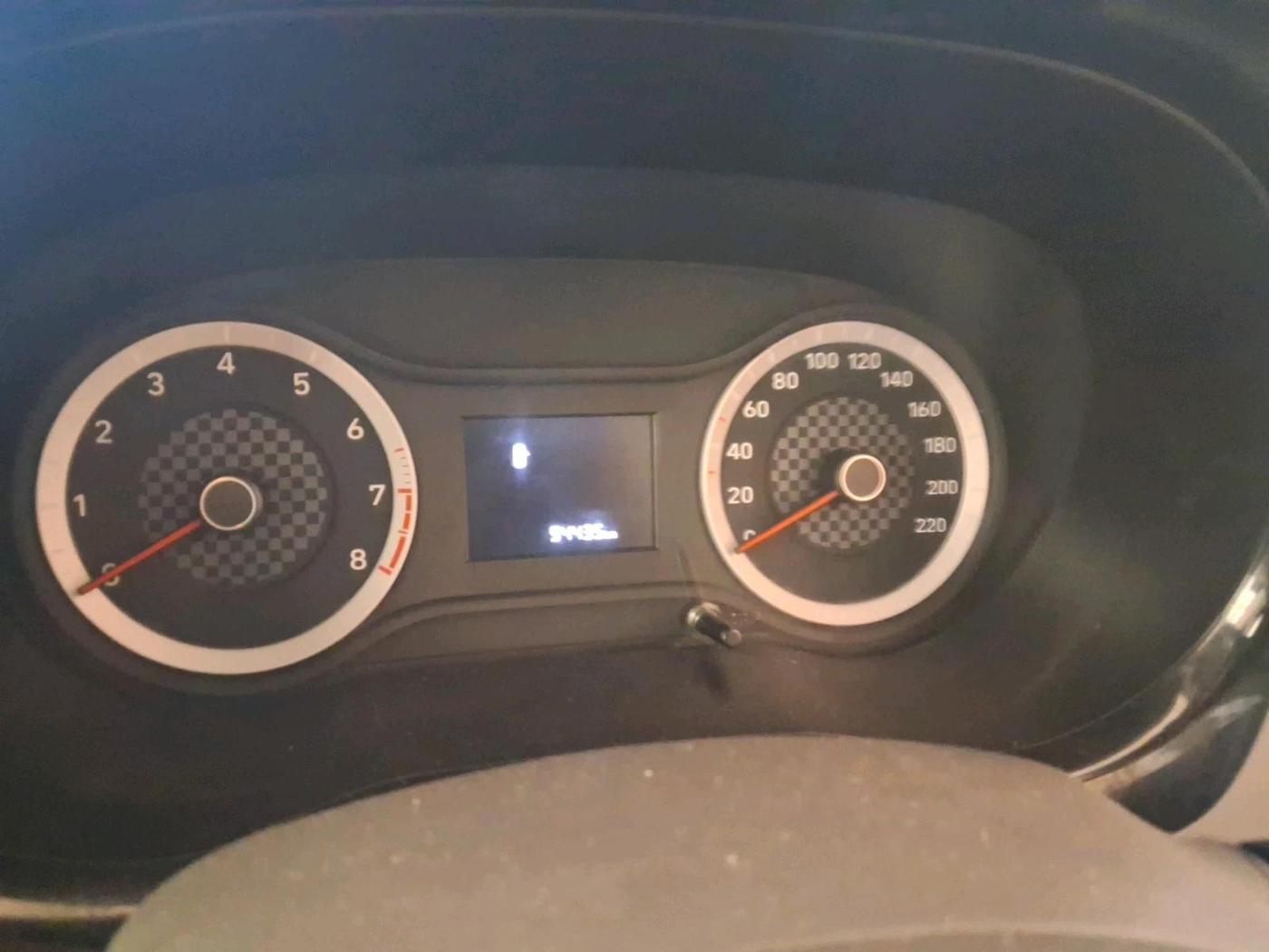 2022 Hyundai GRAND I10 NIOS SPORTZ 1.2 KAPPA VTVT CNG, CNG, Manual, 94,435 km, interior