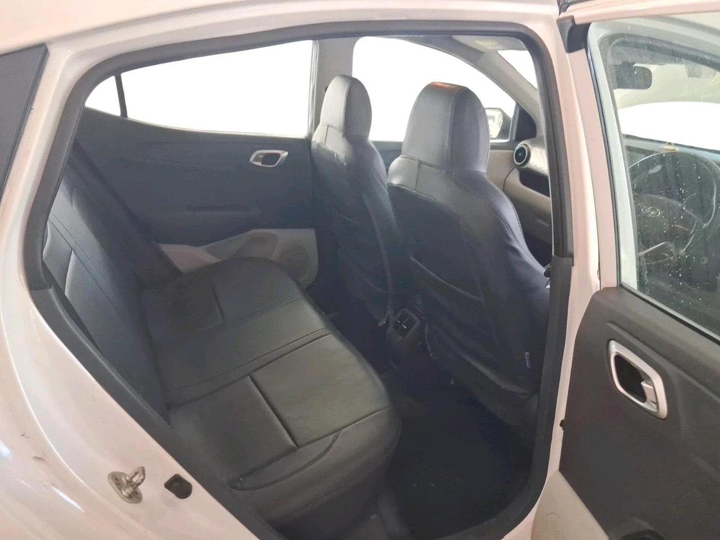 2022 Hyundai GRAND I10 NIOS SPORTZ 1.2 KAPPA VTVT CNG, CNG, Manual, 94,435 km, interior