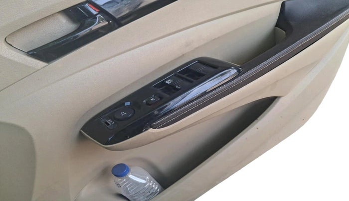 2010 Honda City 1.5L I-VTEC V MT, Petrol, Manual, 1,45,898 km, interior