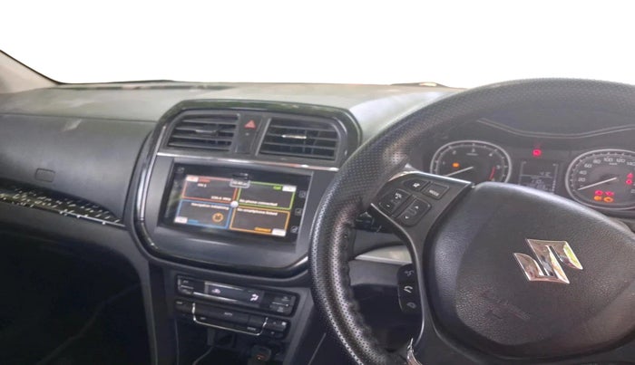 2017 Maruti Vitara Brezza ZDI PLUS, Diesel, Manual, 1,20,103 km, interior