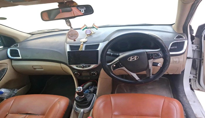 2013 Hyundai Verna FLUIDIC 1.6 CRDI SX, Diesel, Manual, 2,25,079 km, interior