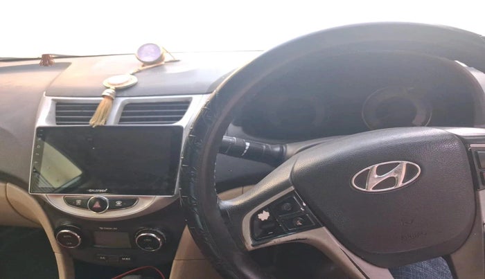 2013 Hyundai Verna FLUIDIC 1.6 CRDI SX, Diesel, Manual, 2,25,079 km, interior