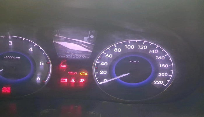 2013 Hyundai Verna FLUIDIC 1.6 CRDI SX, Diesel, Manual, 2,25,079 km, interior