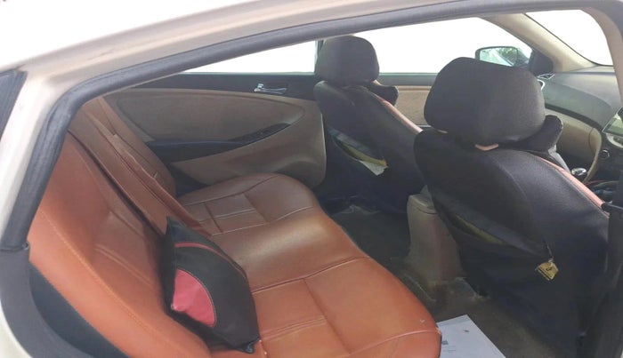 2013 Hyundai Verna FLUIDIC 1.6 CRDI SX, Diesel, Manual, 2,25,079 km, interior