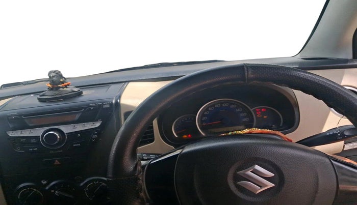 2017 Maruti Wagon R 1.0 VXI, CNG, Manual, 1,07,727 km, interior