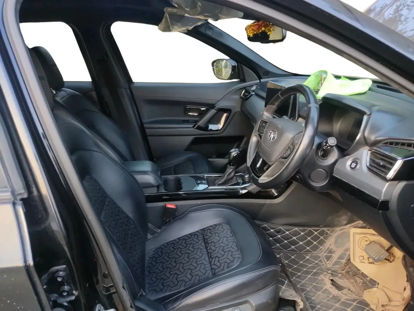 2023 Tata Harrier XZA PLUS O DARK EDITION, Diesel, Automatic, 70,011 km, interior