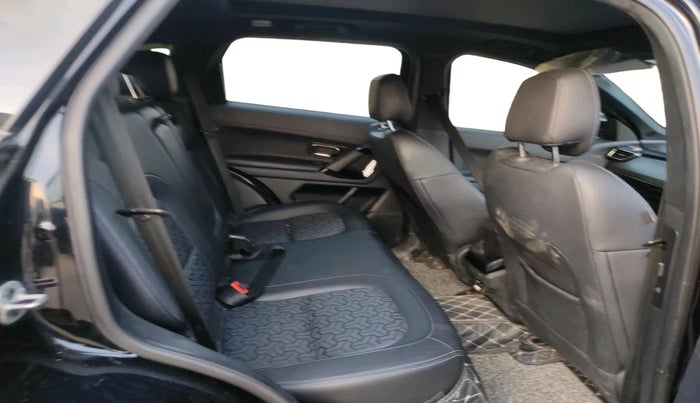 2023 Tata Harrier XZA PLUS O DARK EDITION, Diesel, Automatic, 70,011 km, interior