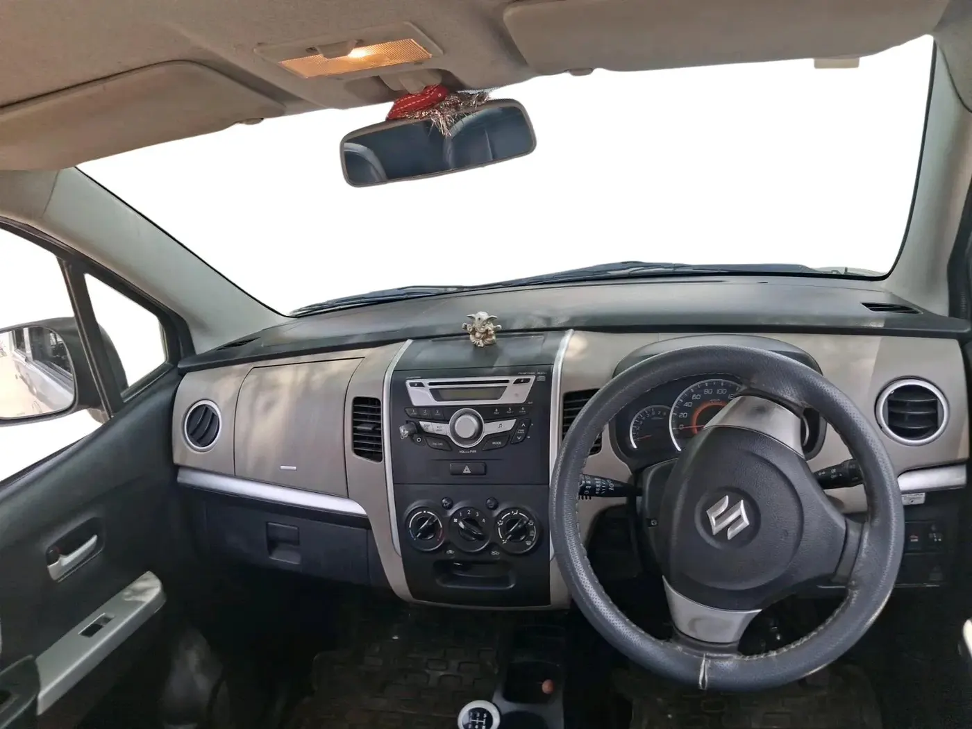 2013 Maruti Wagon R 1.0 VXI, CNG, Manual, 1,31,603 km, interior
