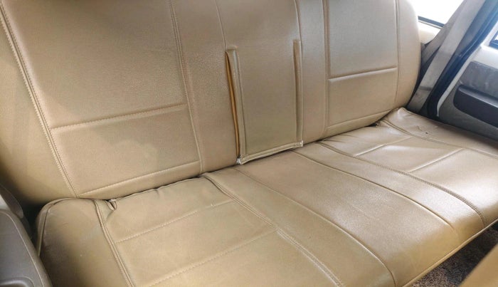 2022 Mahindra Bolero B6 (O), Diesel, Manual, 90,800 km, interior