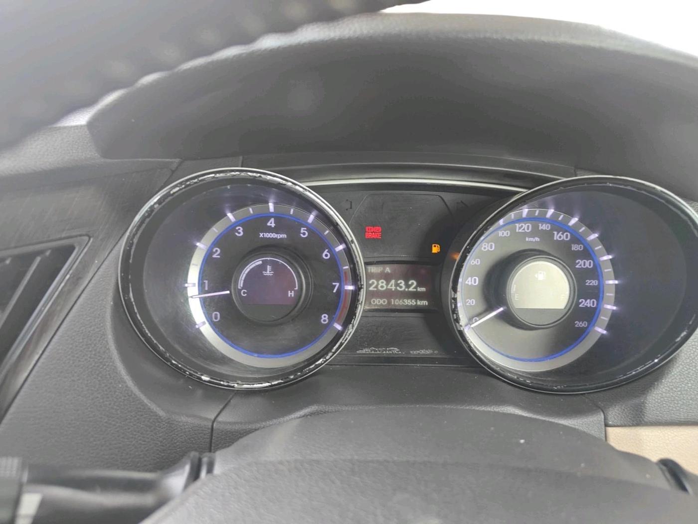 2014 Hyundai Sonata 2.4 GDI MT, Petrol, Manual, 1,06,355 km, interior