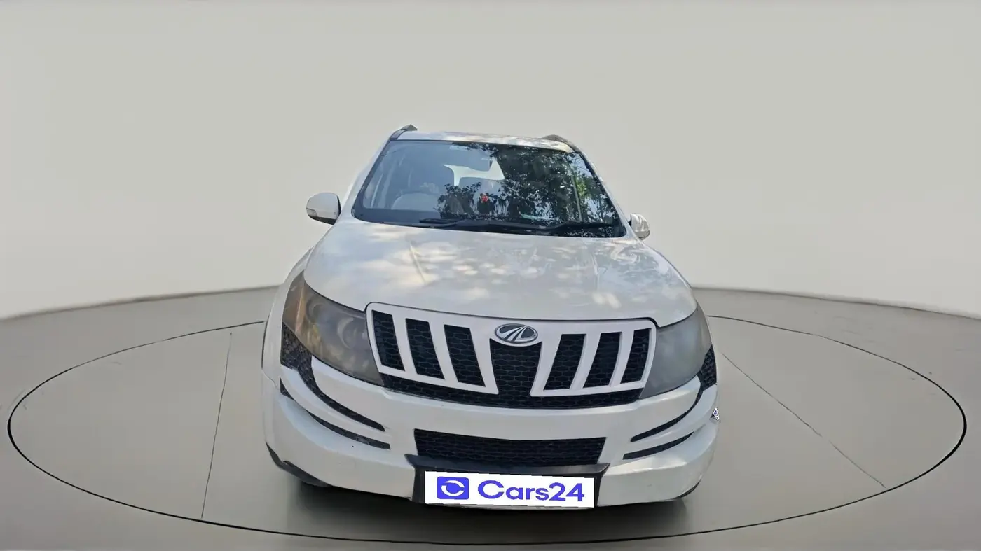 2013 Mahindra XUV500 W8, Diesel, Manual, 1,34,127 km, exterior