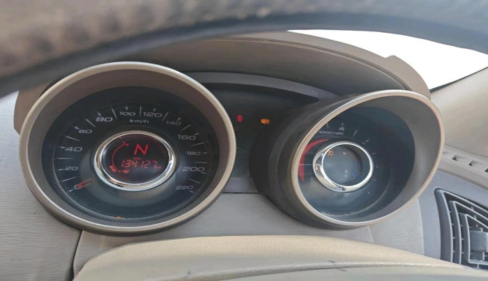 2013 Mahindra XUV500 W8, Diesel, Manual, 1,34,127 km, interior
