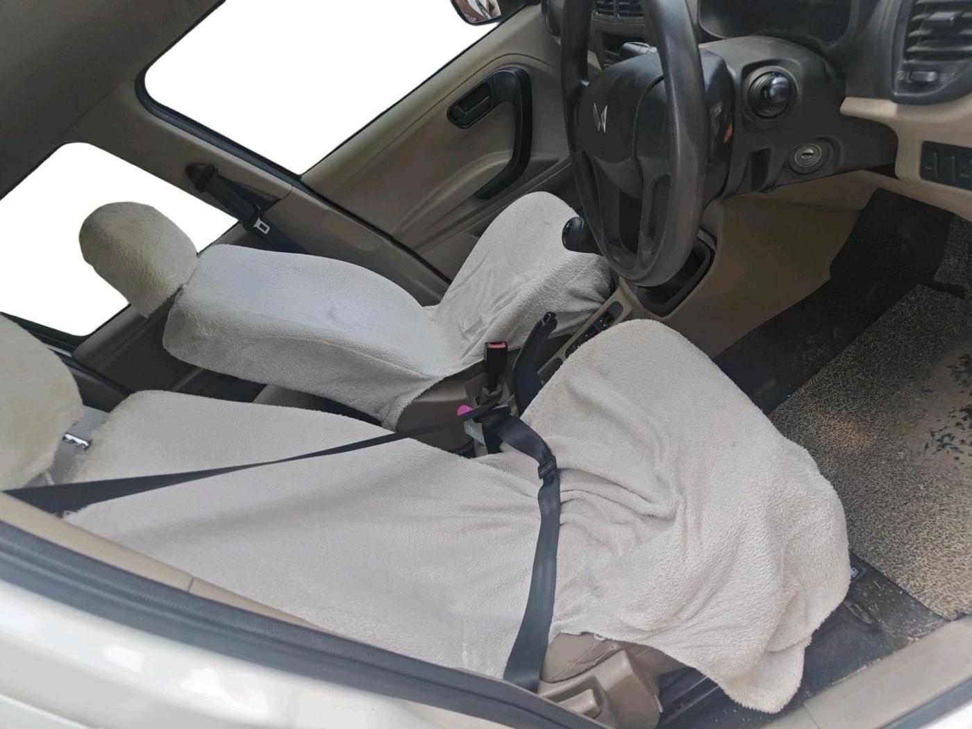 2023 Mahindra BOLERO NEO N 4, Diesel, Manual, 46,764 km, interior