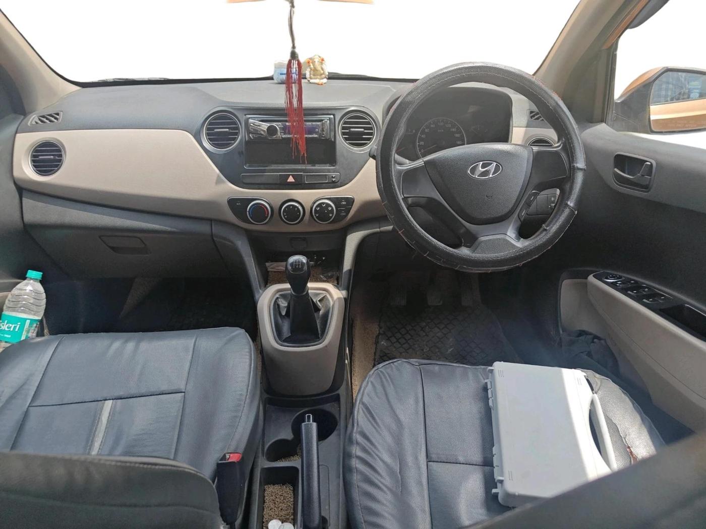 2013 Hyundai Grand i10 MAGNA 1.2 KAPPA VTVT, Petrol, Manual, 1,30,143 km, interior