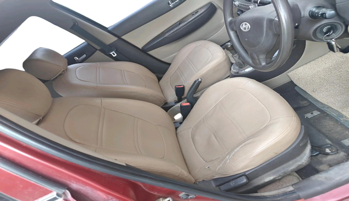 2011 Hyundai i20 MAGNA 1.2, Petrol, Manual, 1,20,821 km, interior