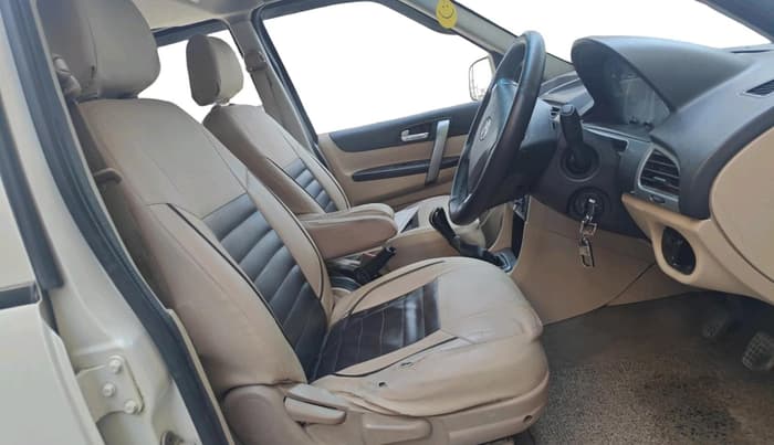2015 Tata Safari Storme 2.2 EX 4X2, Diesel, Manual, 1,13,368 km, interior