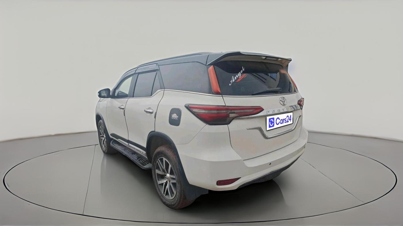 2017 Toyota Fortuner 2.8 4X2 MT, Diesel, Manual, 1,43,054 km, exterior