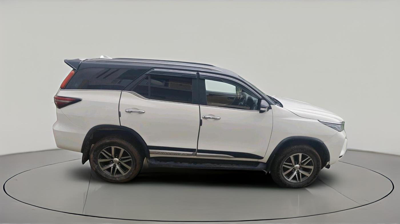 2017 Toyota Fortuner 2.8 4X2 MT, Diesel, Manual, 1,43,054 km, exterior