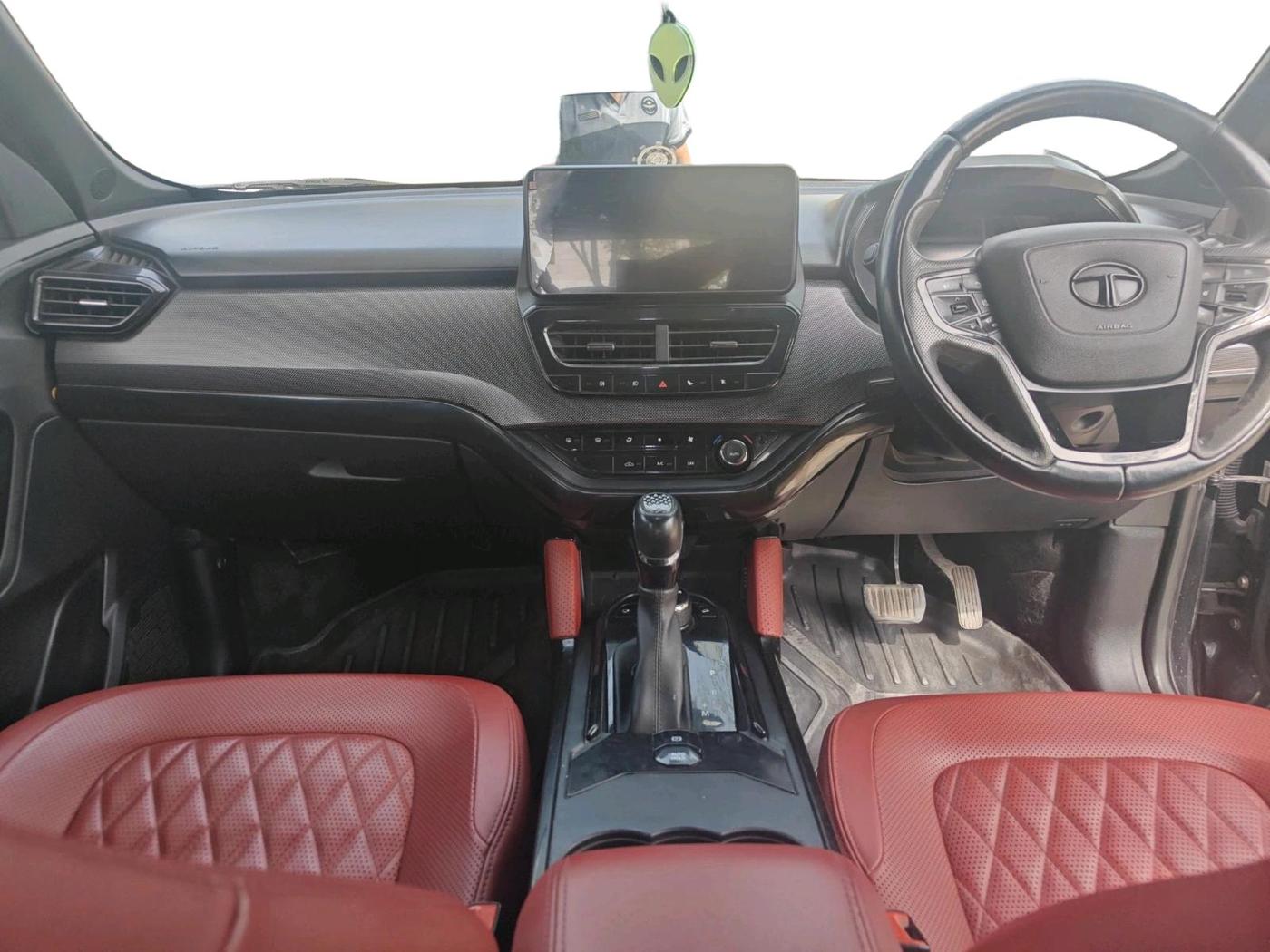 2023 Tata Harrier XZA + O 2.0L RED DARK EDITION 5 STR, Diesel, Automatic, 59,000 km, interior