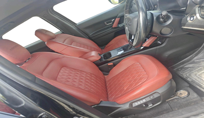 2023 Tata Harrier XZA + O 2.0L RED DARK EDITION 5 STR, Diesel, Automatic, 58,680 km, interior