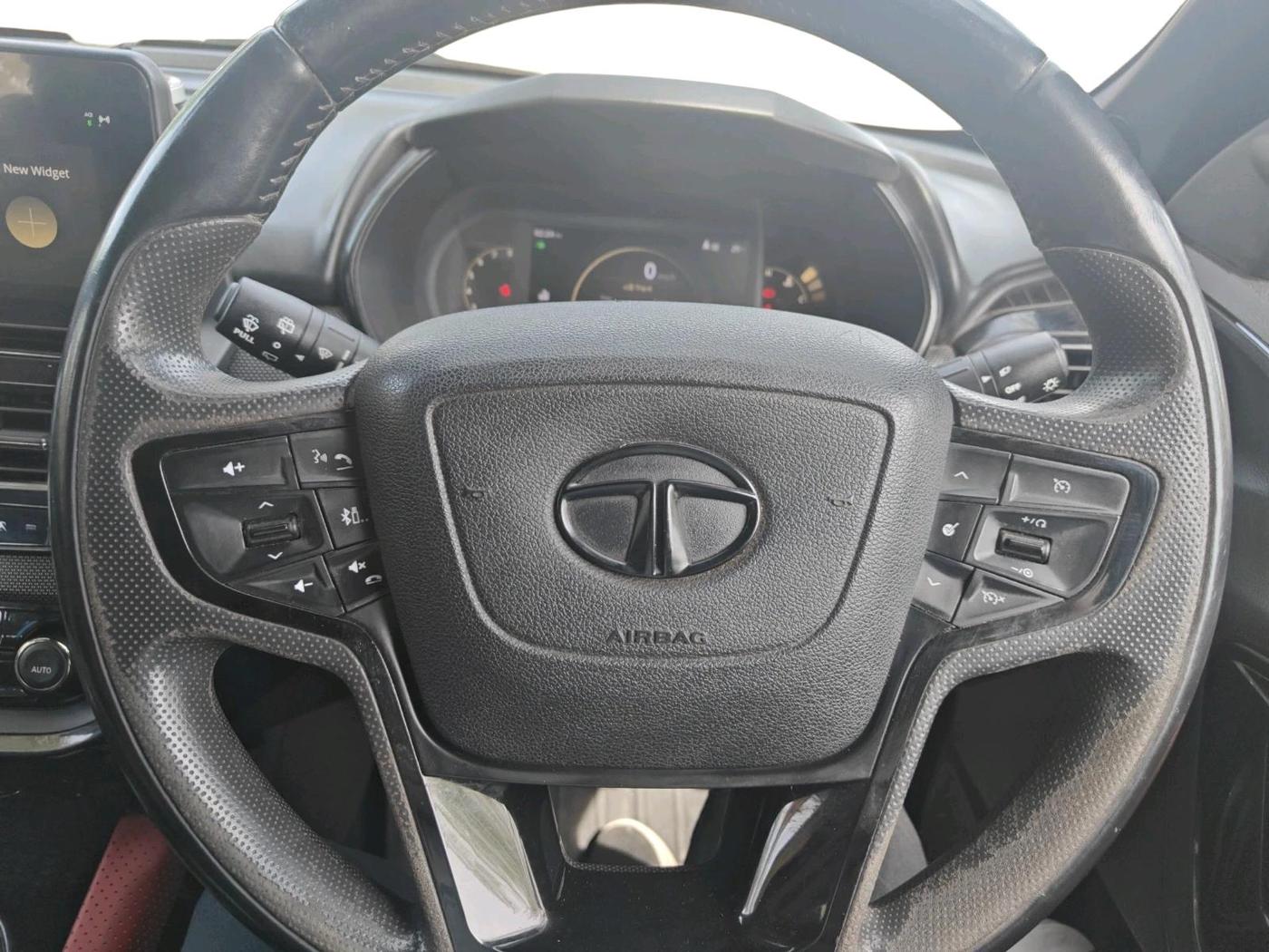 2023 Tata Harrier XZA + O 2.0L RED DARK EDITION 5 STR, Diesel, Automatic, 59,000 km, interior