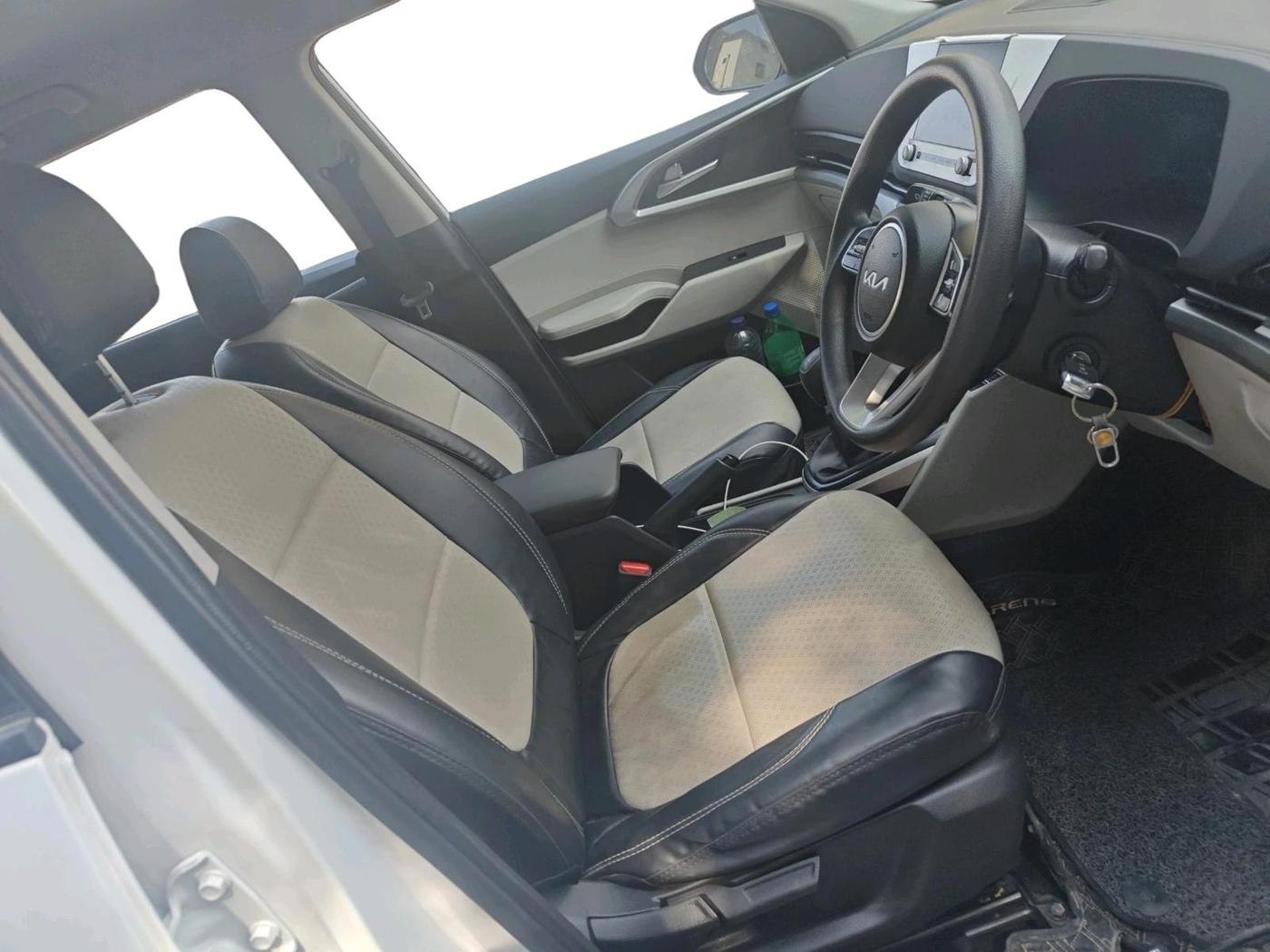 2023 KIA CARENS PRESTIGE 1.5 PETROL 7 STR, Petrol, Manual, 16,021 km, interior