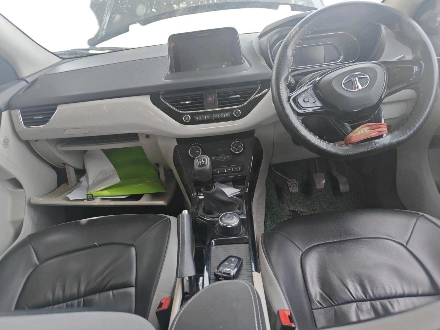 2020 Tata NEXON XZ PLUS PETROL, Petrol, Manual, 1,01,254 km, interior