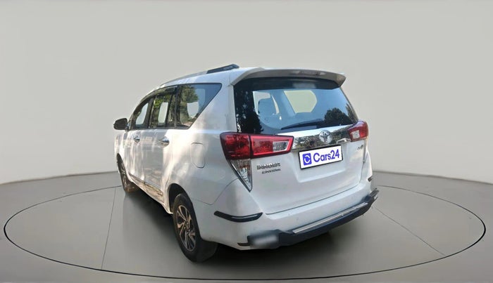 2022 Toyota Innova Crysta 2.4 GX 8 STR, Diesel, Manual, 88,844 km, exterior