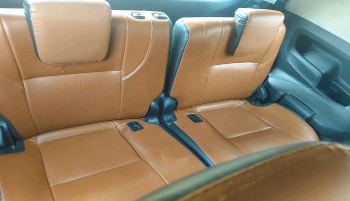 2022 Toyota Innova Crysta 2.4 GX 8 STR, Diesel, Manual, 88,844 km, interior