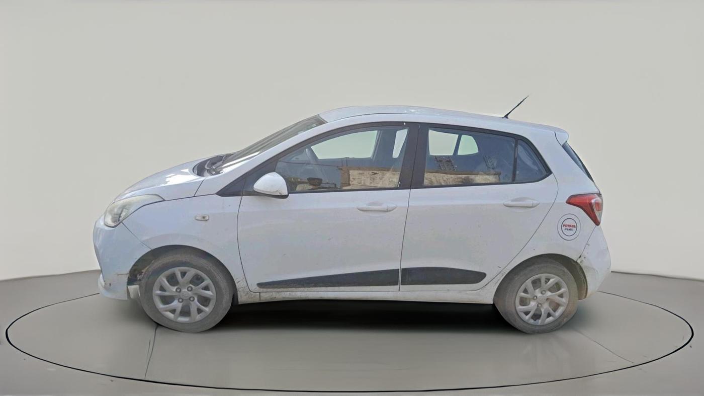 2017 Hyundai Grand i10 SPORTZ 1.2 KAPPA VTVT, Petrol, Manual, 1,07,988 km, exterior