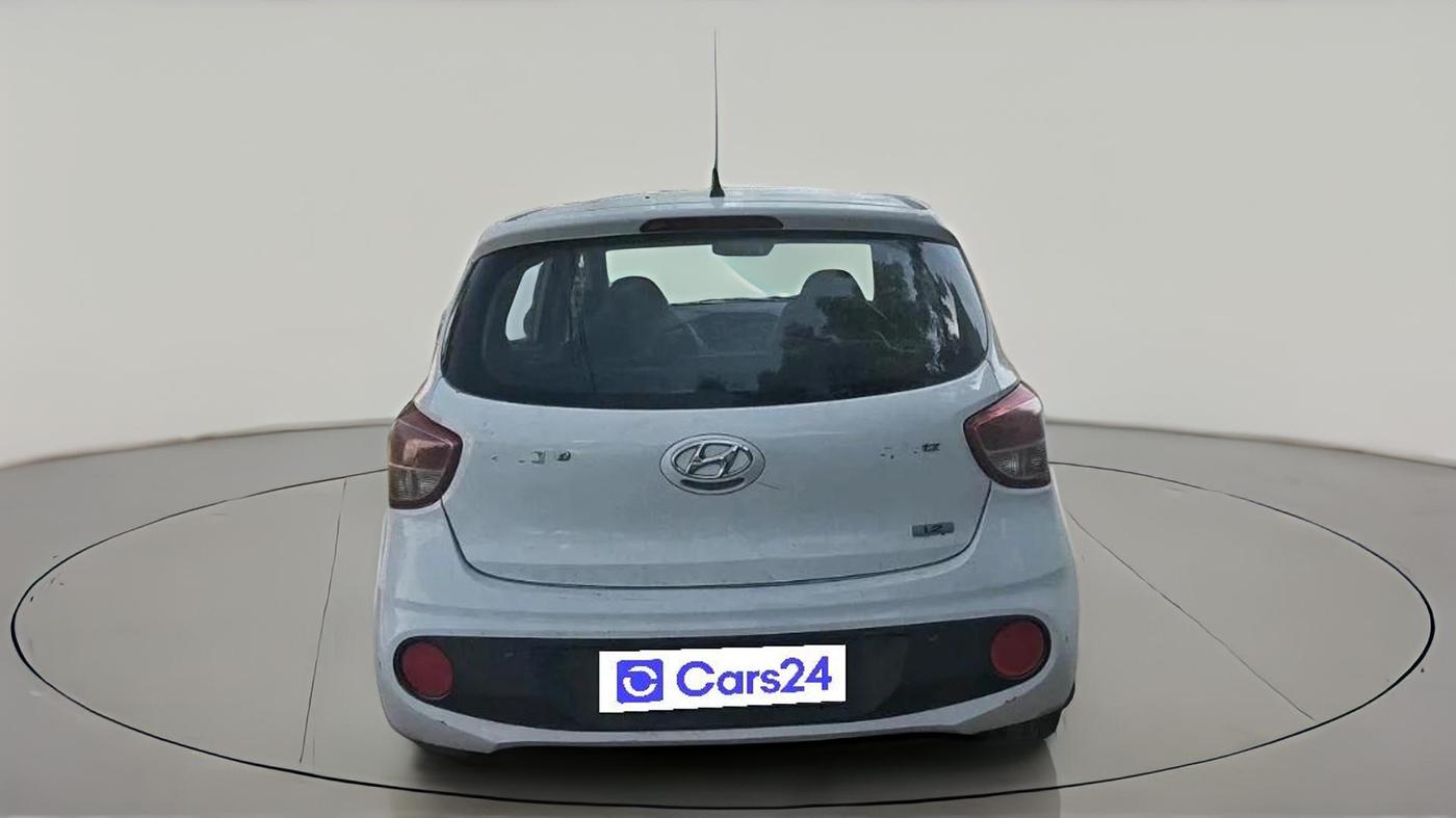 2017 Hyundai Grand i10 SPORTZ 1.2 KAPPA VTVT, Petrol, Manual, 1,07,988 km, exterior