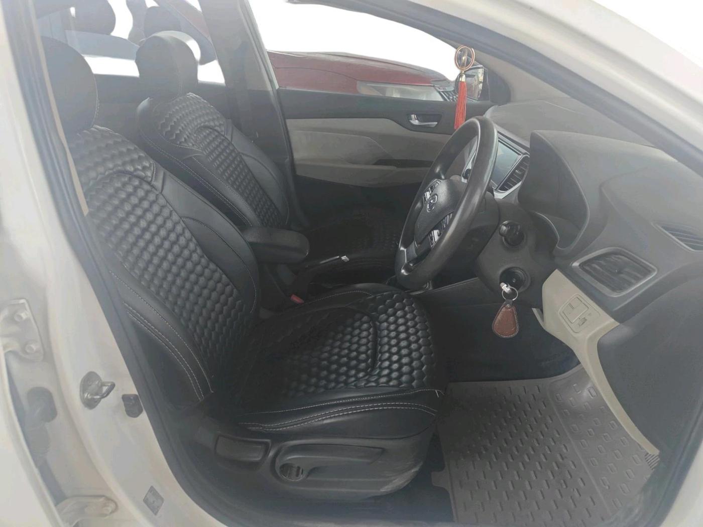 2018 Hyundai Verna 1.6 CRDI SX, Diesel, Manual, 1,32,096 km, interior