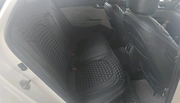 2018 Hyundai Verna 1.6 CRDI SX, Diesel, Manual, 1,32,096 km, interior