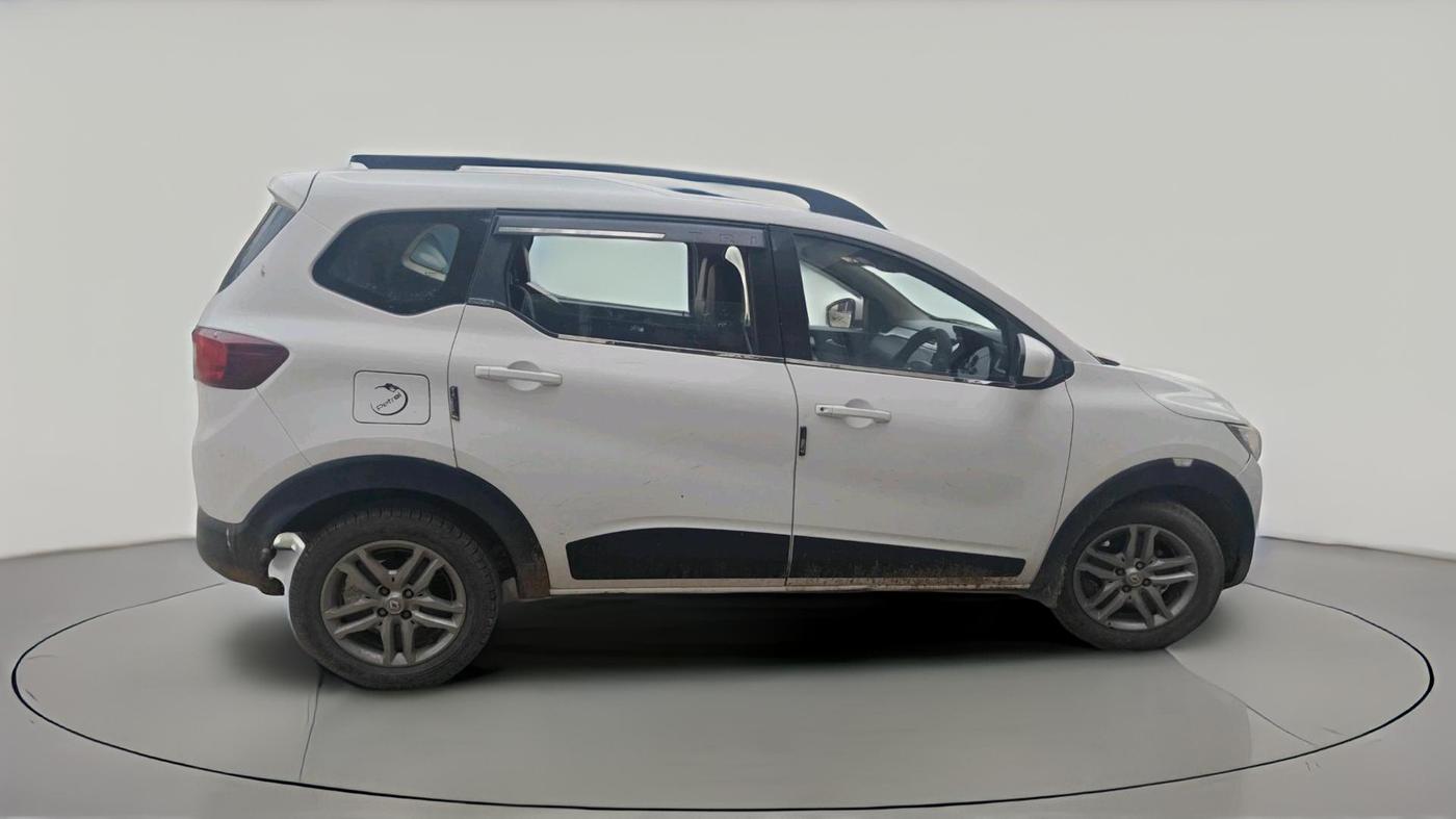 2020 Renault TRIBER RXZ, Petrol, Manual, 1,24,943 km, exterior