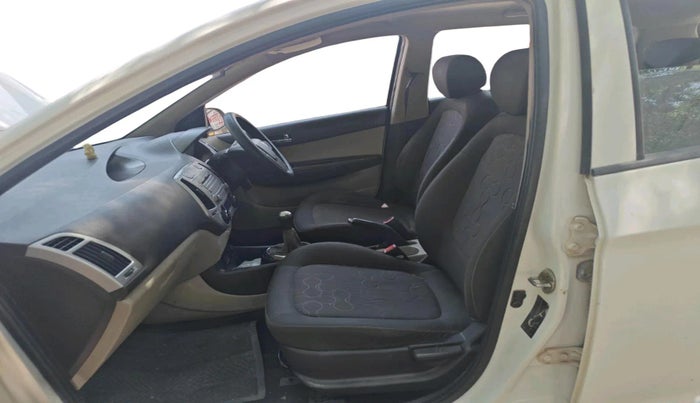 2011 Hyundai i20 SPORTZ 1.2, Petrol, Manual, 1,03,959 km, interior