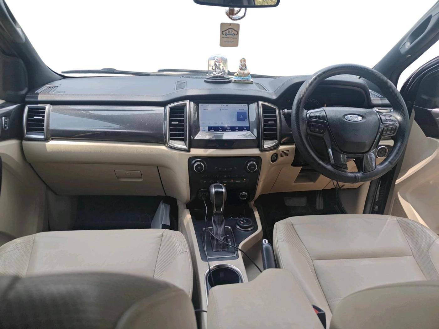2020 Ford Endeavour TITANIUM PLUS 2.0 4X4 AT SUNROOF, Diesel, Automatic, 90,774 km, interior