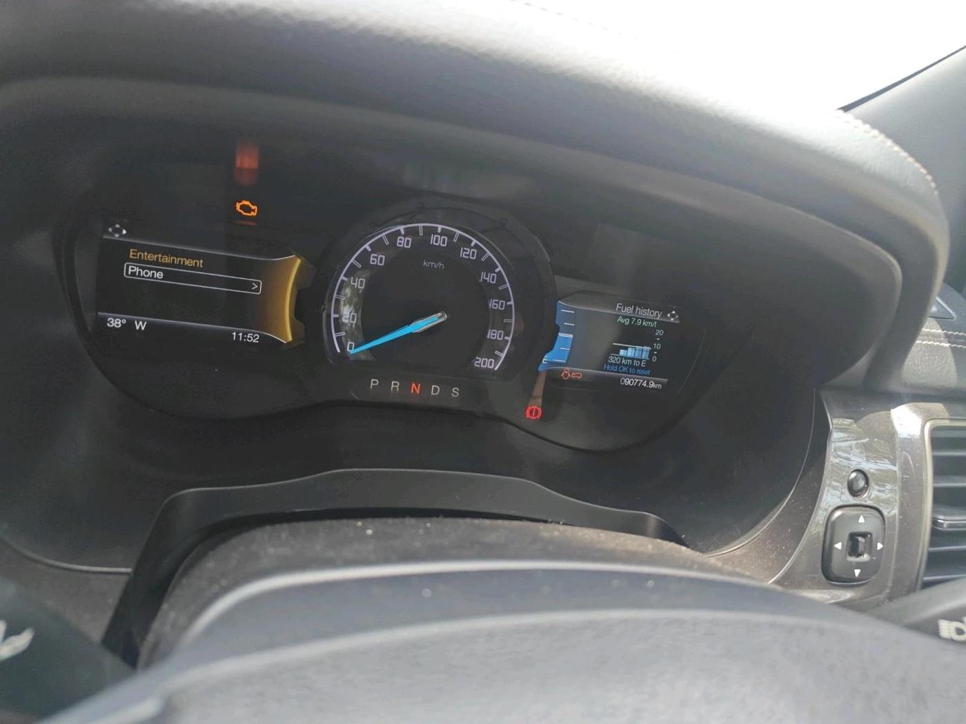 2020 Ford Endeavour TITANIUM PLUS 2.0 4X4 AT SUNROOF, Diesel, Automatic, 90,774 km, interior