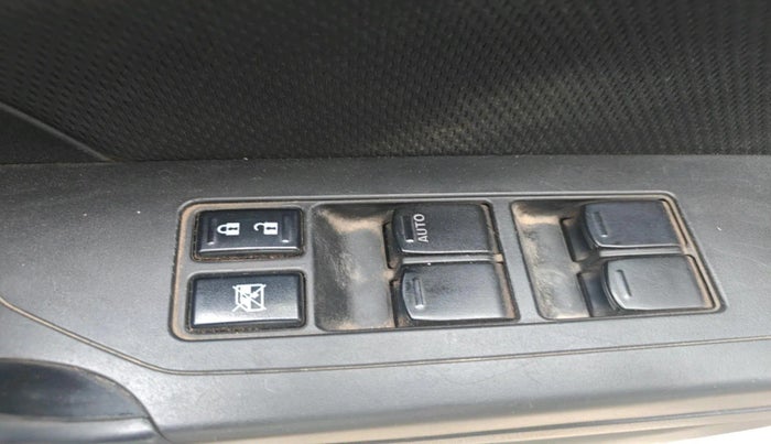 2019 Maruti Vitara Brezza ZDI, Diesel, Manual, 1,10,313 km, interior