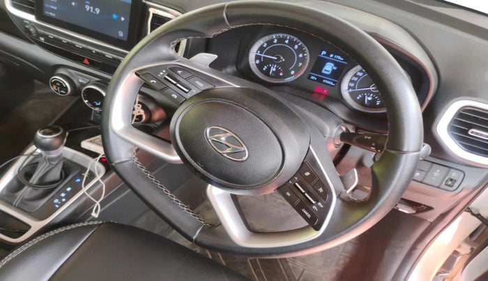 2020 Hyundai VENUE SX PLUS 1.0 TURBO DCT, Petrol, Automatic, 97,443 km, interior